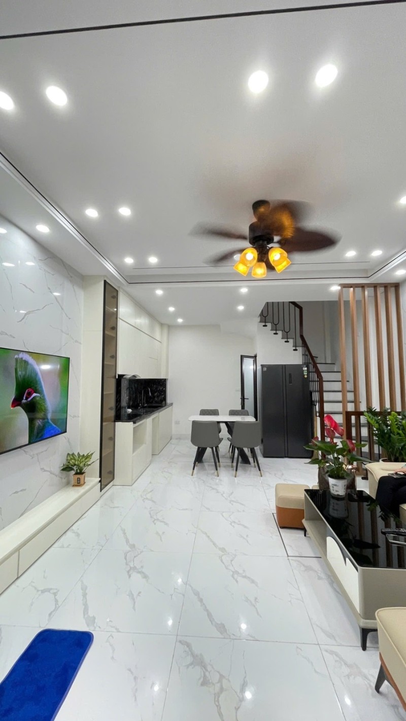 Bán nhà Phố Trạm,Long Biên 5 tầng,38m,mt4.7m oto đỗ cổng nhỉnh 7 tỷ - Ảnh 4